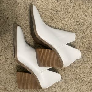 Womens white leather buckle boots